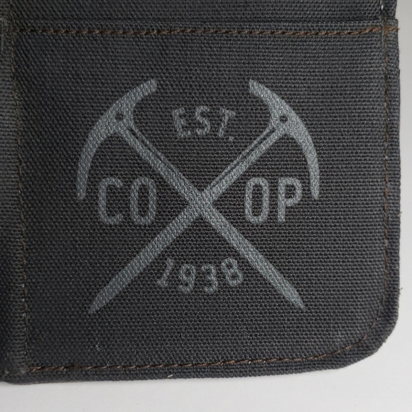 REI Co-Op Pocketbook - Picture 9 of 10